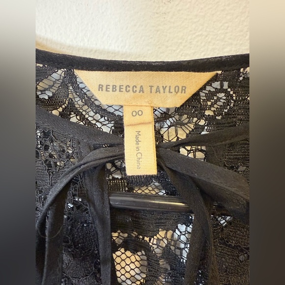 Rebecca Taylor ‘Lyra’ Red Floral Black Lace Pintuck Silk Blouse Women’s Size 00 - Picture 13 of 15